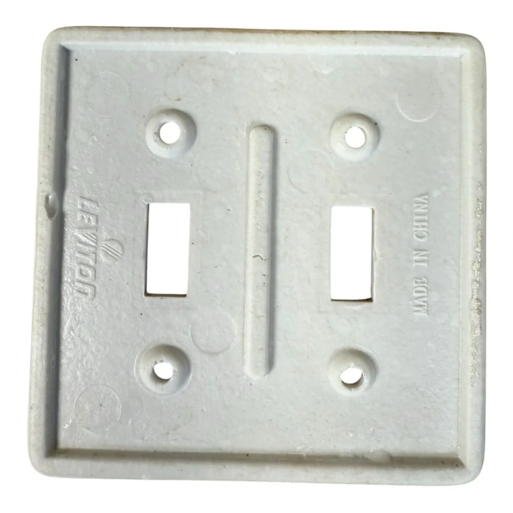 Pink‎ and White Floral Light Switch Plate